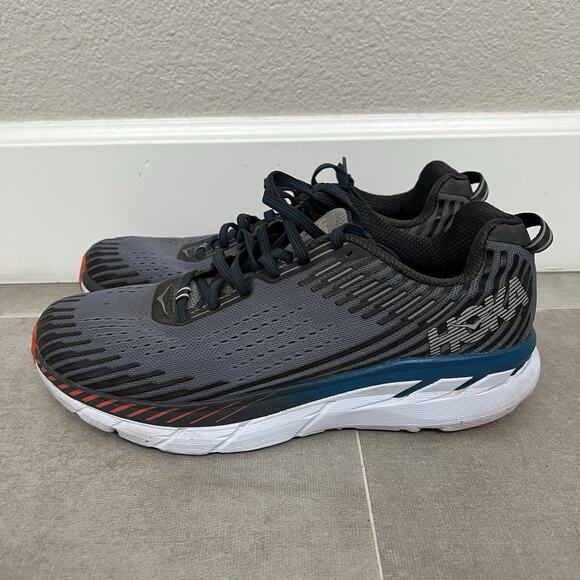 HOKA One One Clifton 5 Mens Size 9.5 Gray Athletic Running Outdoor Shoes